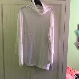 Free people white turtleneck tshirt material